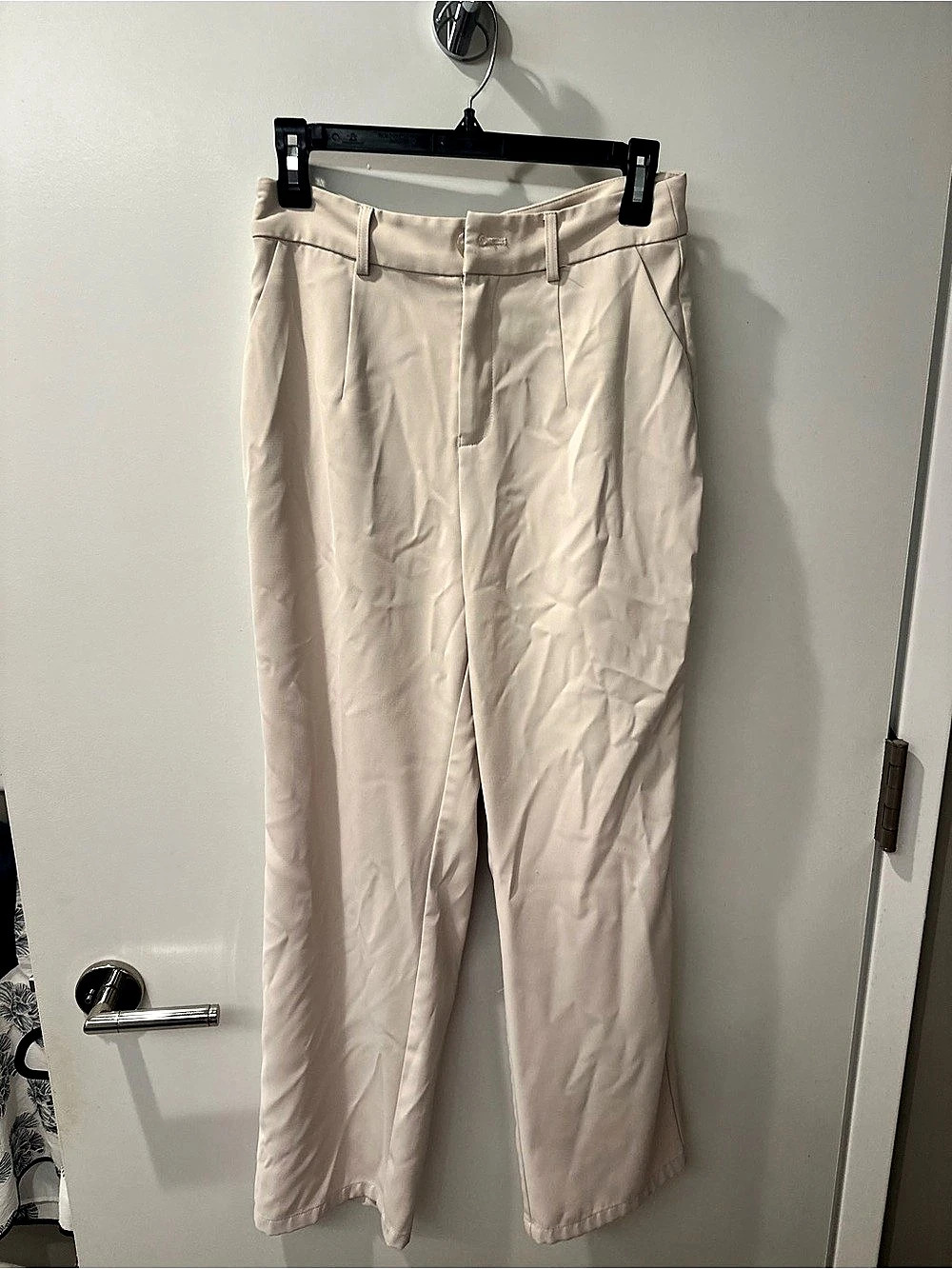 Straight Leg Trousers in Cream Like New